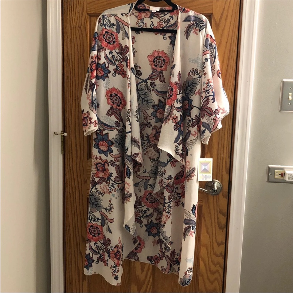 Lularoe unique floral Shirley